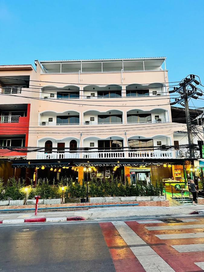 Lime Hotel Patong Kültér fotó