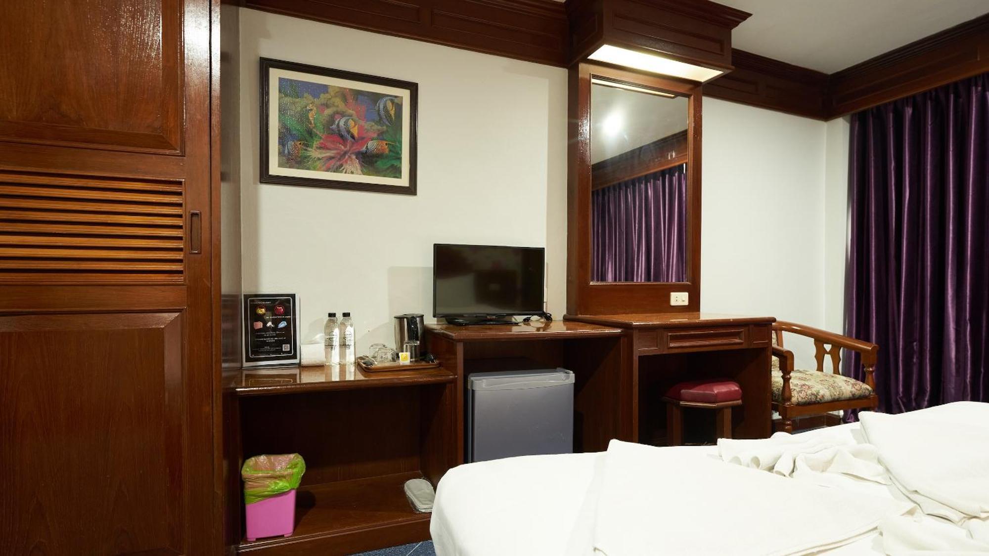 Lime Hotel Patong Szoba fotó