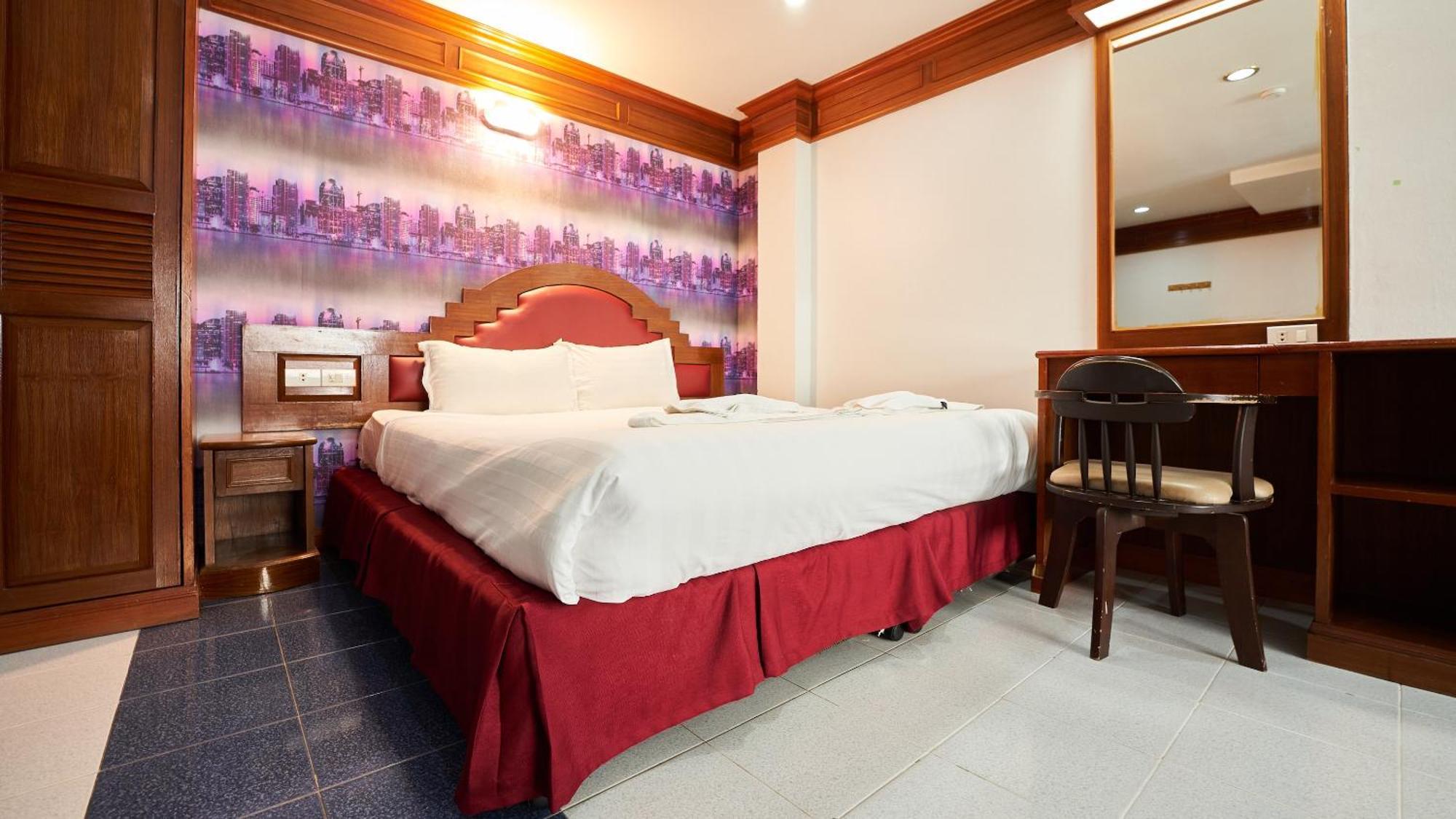Lime Hotel Patong Szoba fotó