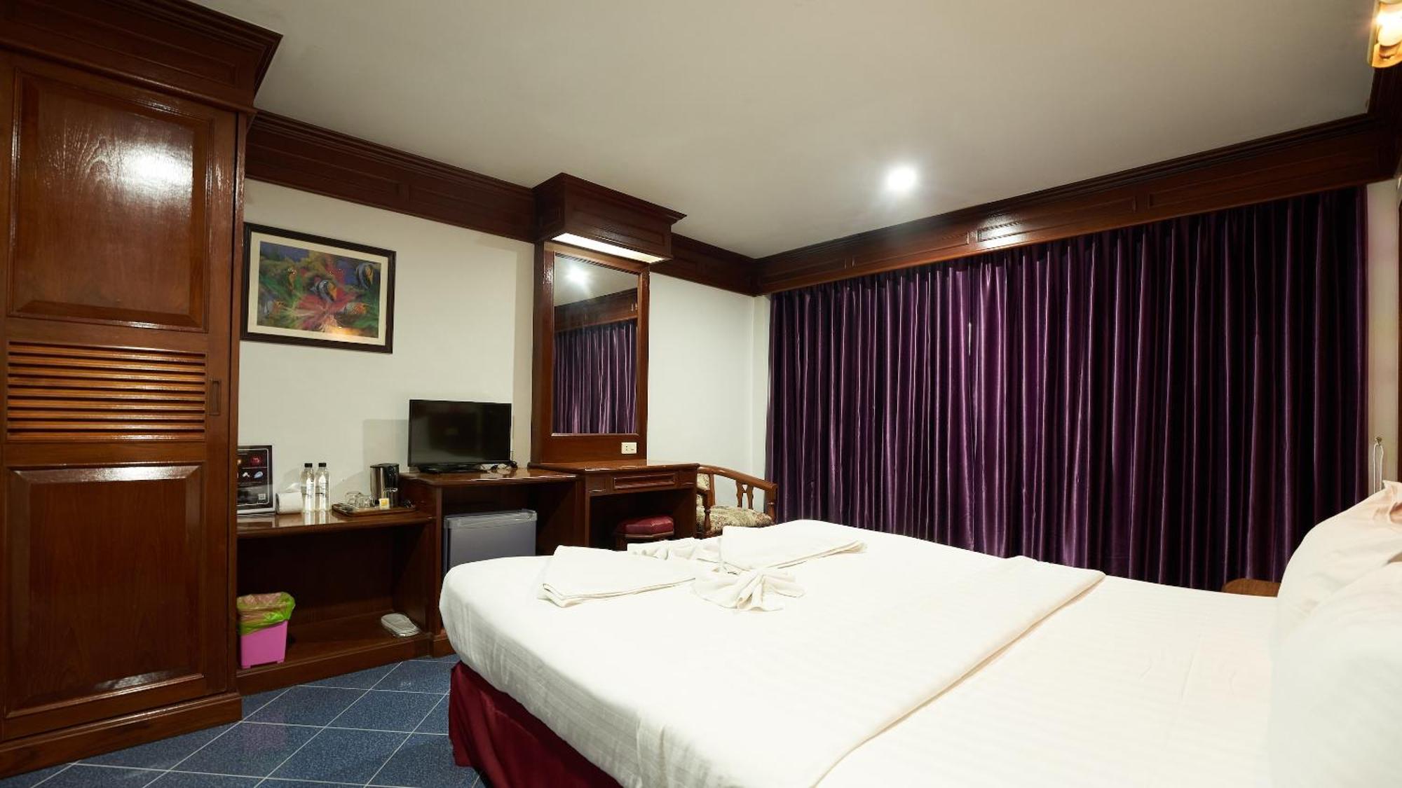 Lime Hotel Patong Szoba fotó