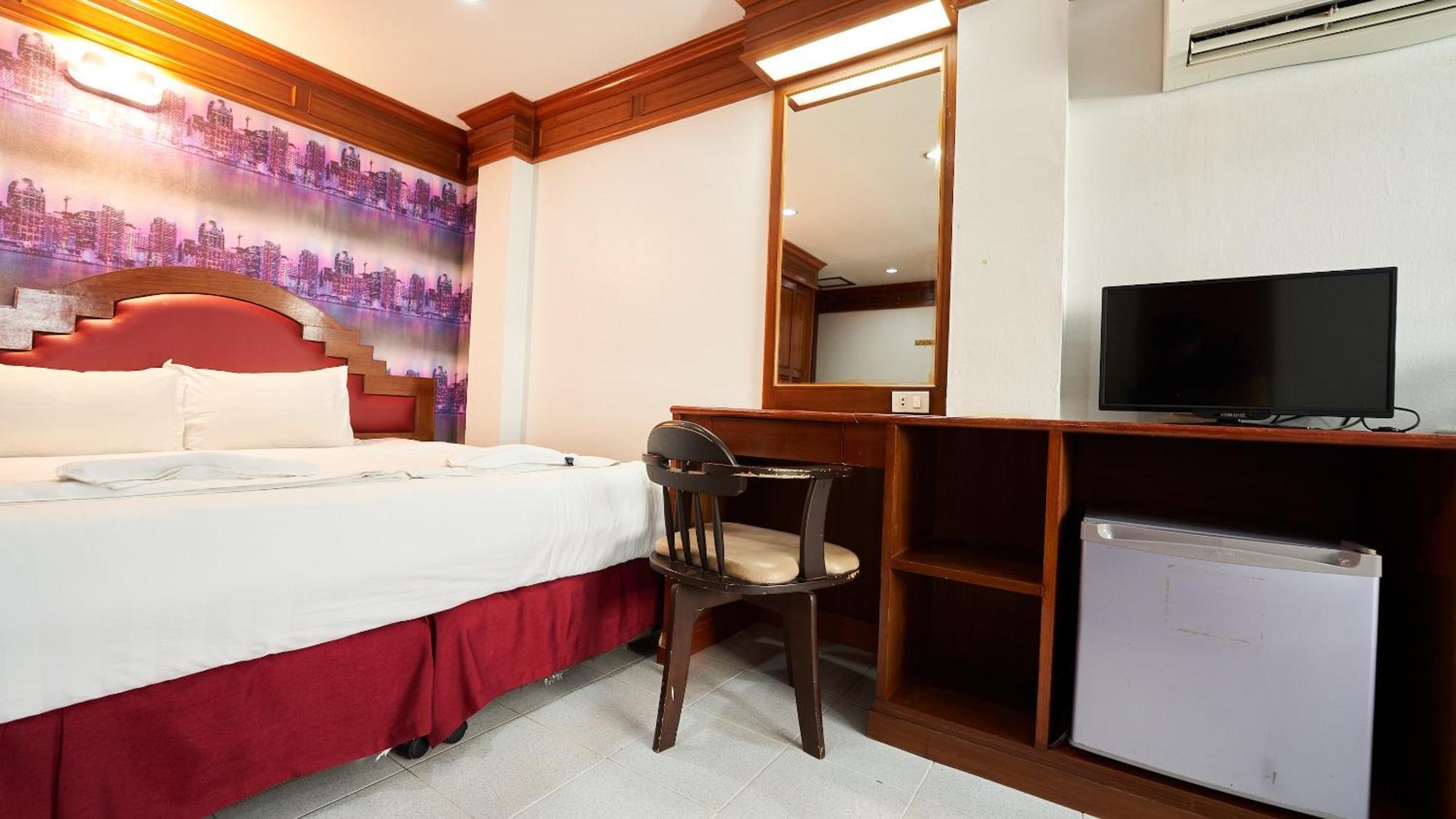 Lime Hotel Patong Szoba fotó