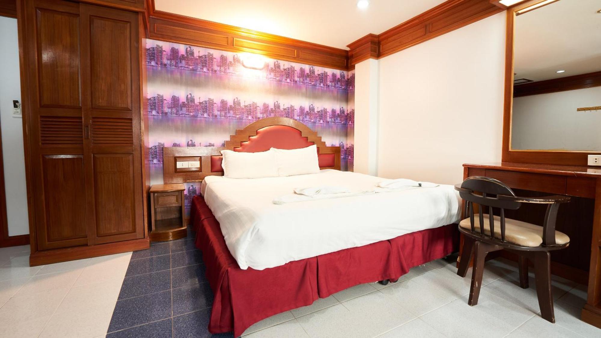 Lime Hotel Patong Szoba fotó