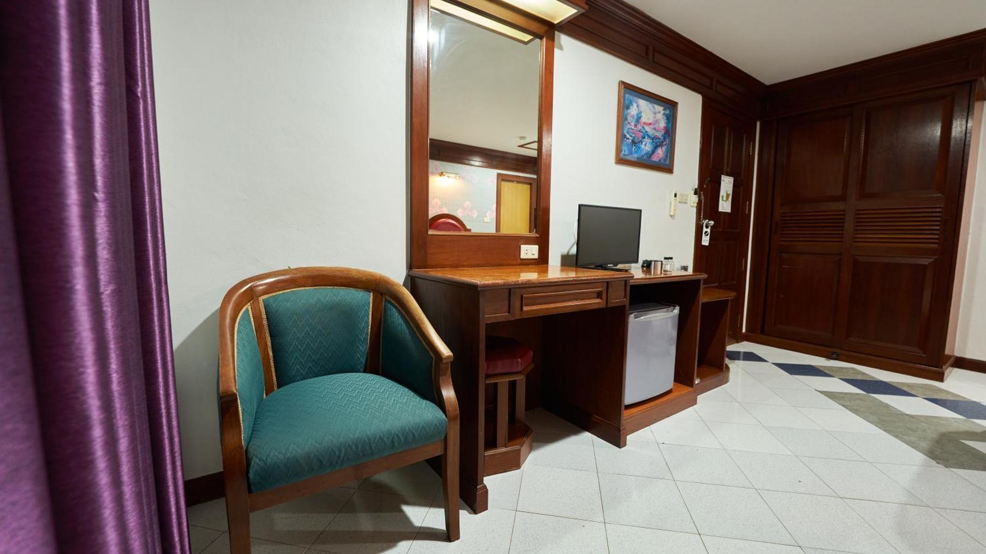 Lime Hotel Patong Szoba fotó