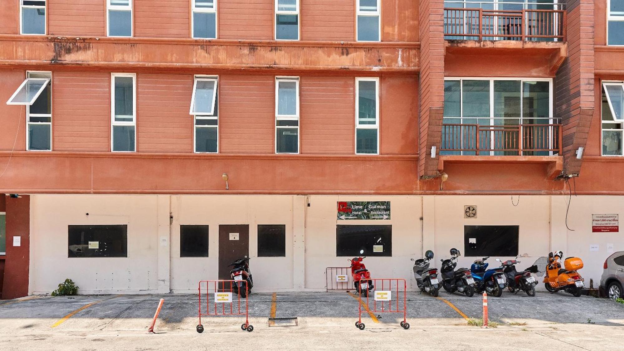 Lime Hotel Patong Kültér fotó