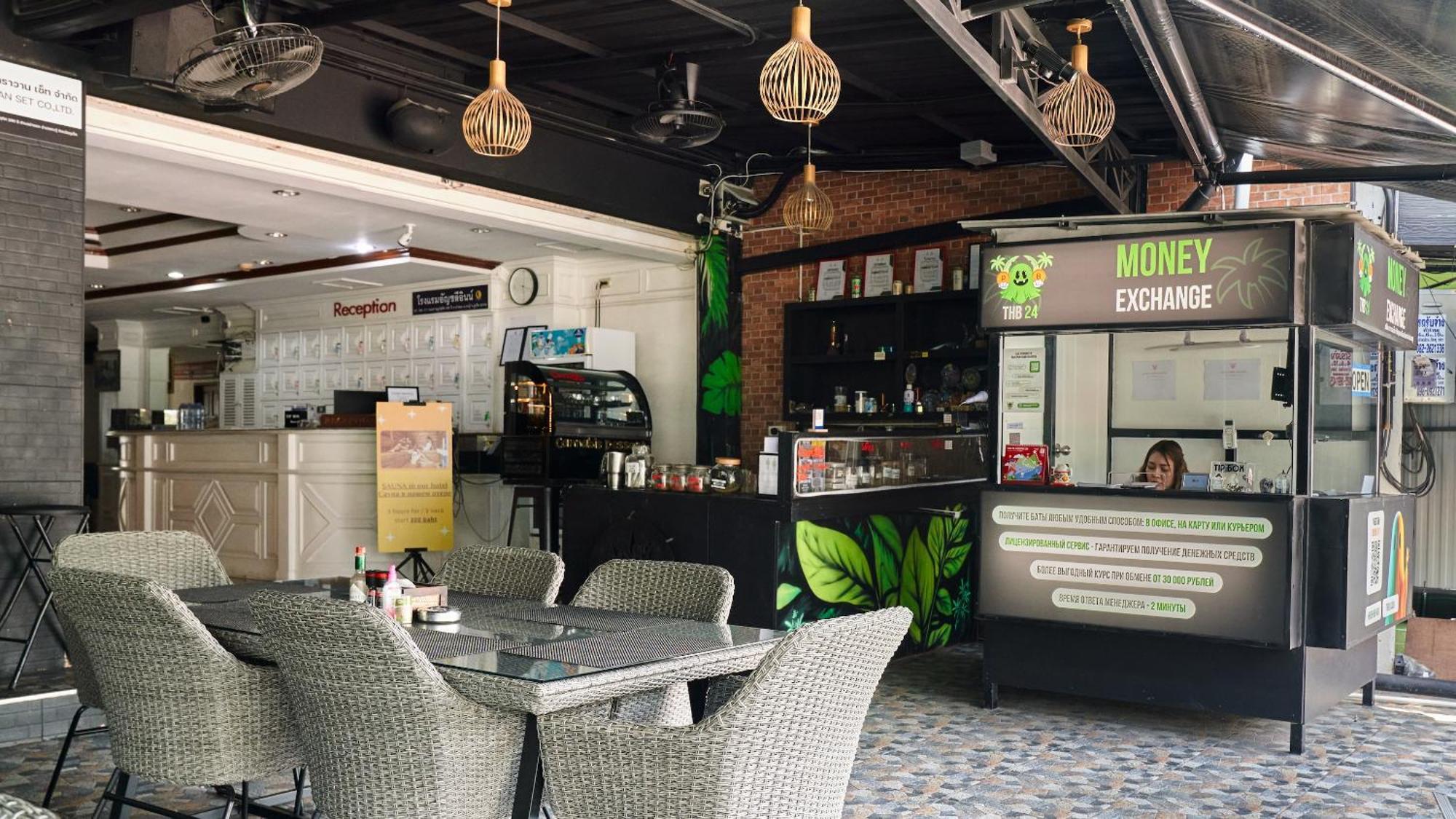 Lime Hotel Patong Kültér fotó