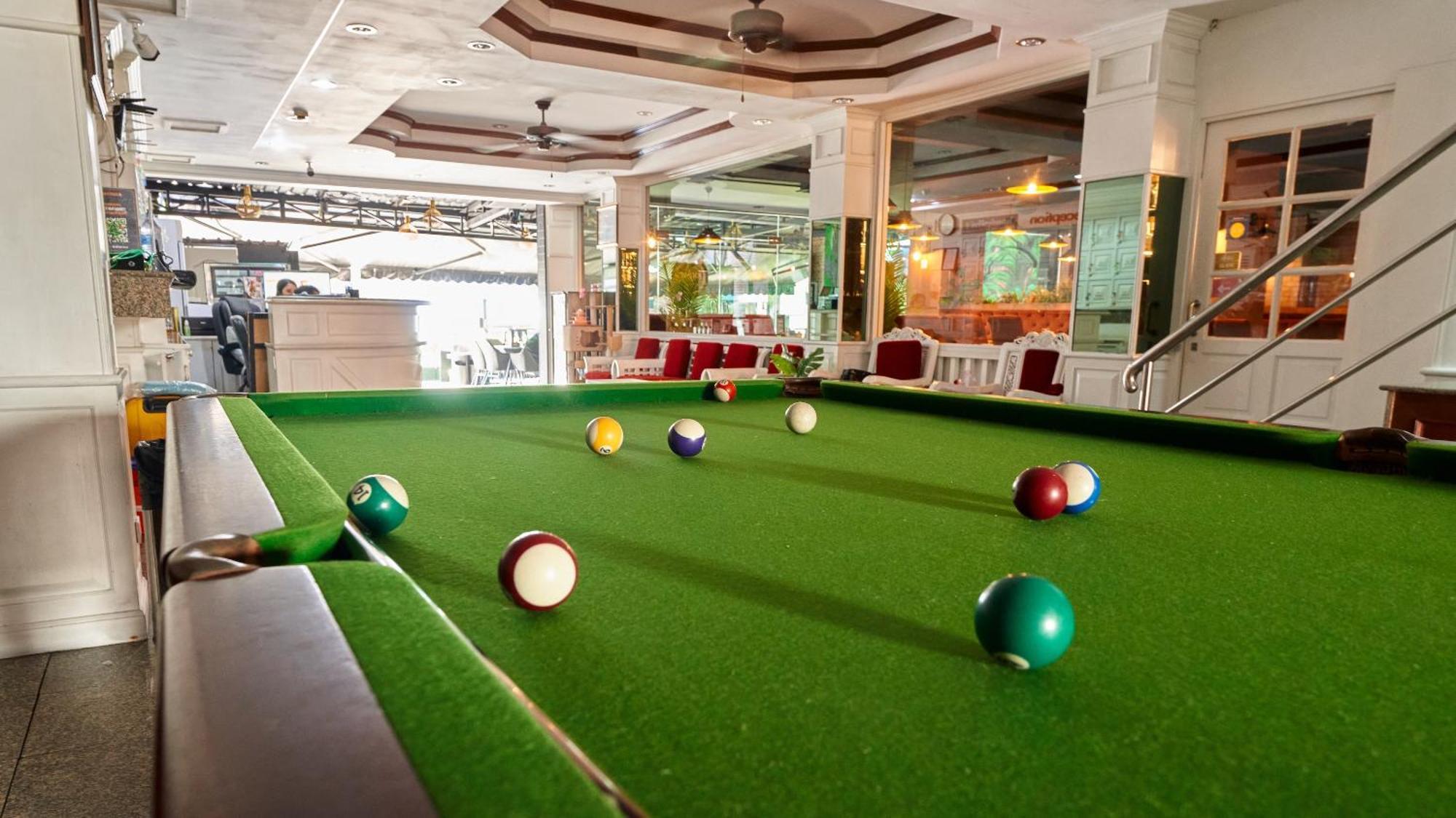 Lime Hotel Patong Kültér fotó